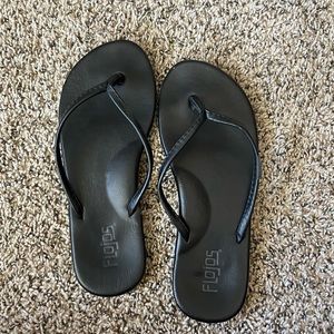 Black Flojos Flip Flops